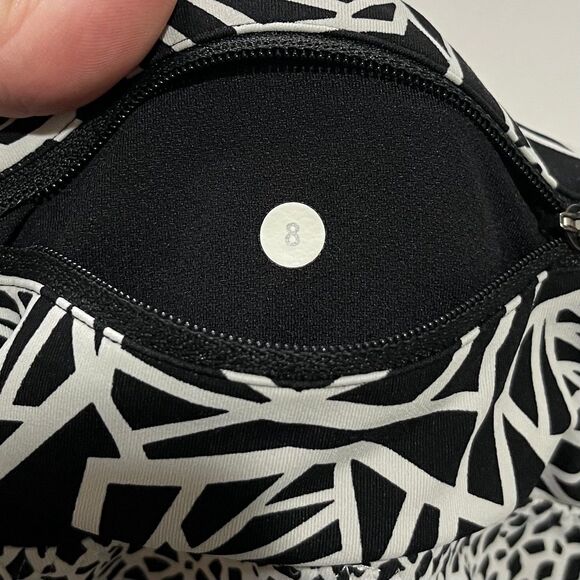 Lululemon Real Quick Tight 7/8 Leggings Miss Mosaic White/ Posey Black size 8 - Picture 6 of 6